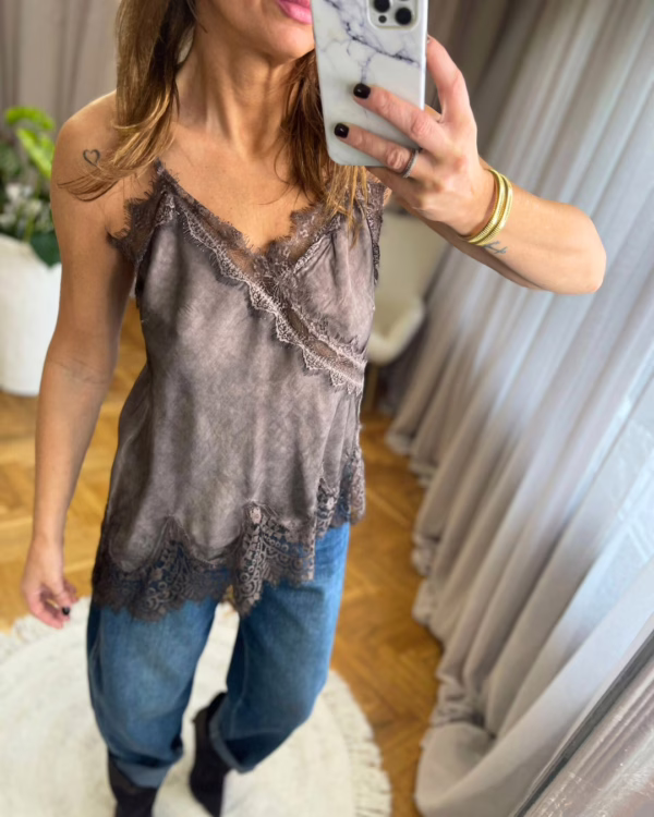 Bluzka z koronką MELROSE - czekoladowa